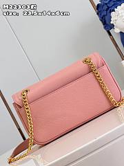 kitlife Louis Vuitton LockMe Chain Bag East West Rose - M22303 - 23.5 x 14 x 6 cm - 6