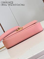 kitlife Louis Vuitton LockMe Chain Bag East West Rose - M22303 - 23.5 x 14 x 6 cm - 5