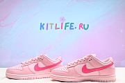 Kitlife Nike Dunk Low Triple Pink Sneaker - 1