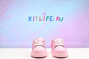 Kitlife Nike Dunk Low Triple Pink Sneaker - 4