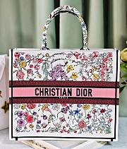 Kitlife DIOR BOOK TOTE flower SS 2023 - 42 X 36 X 18 cm - 1