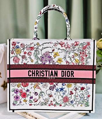 Kitlife DIOR BOOK TOTE flower SS 2023 - 42 X 36 X 18 cm