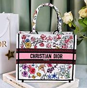 Kitlife DIOR BOOK TOTE flower SS 2023 - 26.5 x 21 x 14 cm - 1