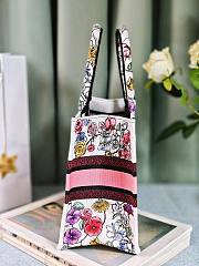 Kitlife DIOR BOOK TOTE flower SS 2023 - 26.5 x 21 x 14 cm - 2