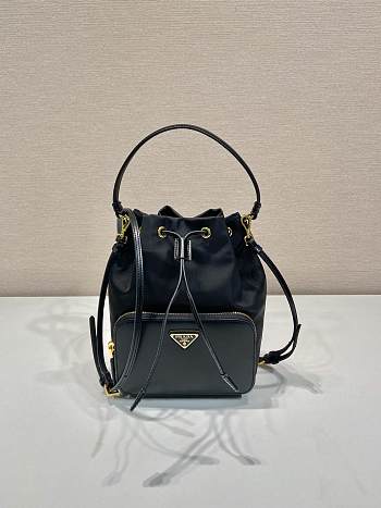 Kitlife Prada Re-Nylon and brushed leather Black bag - 17.5 x 22.5 x 12 cm