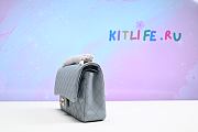 Kitlife Chanel Caviar leather Flap in light blue with gold - 25 cm - 5