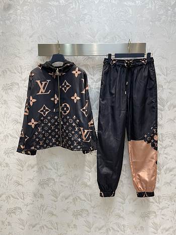 Kitlife Louis Vuitton Mixed Monogram Hooded Parka Clothing - 1/set