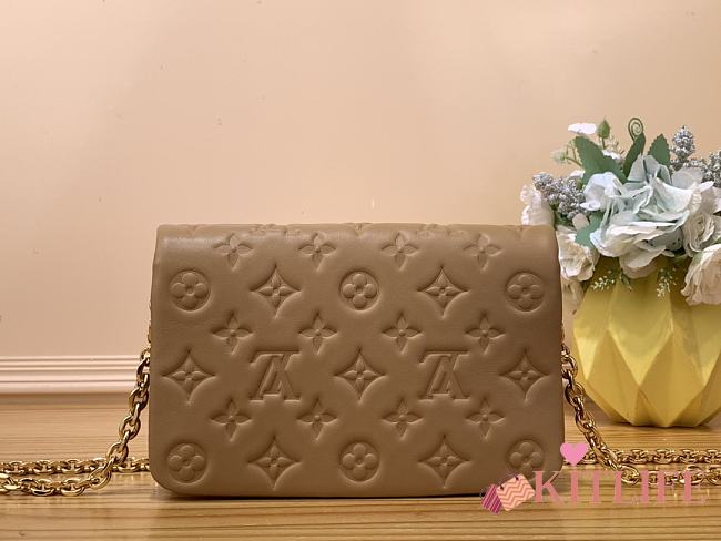 kitlife Louis Vuitton Pochette Coussin Monogram bag - M80746 - 20x14x8 cm - 1