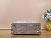 kiltife Louis Vuitton Capucines mini Monogram Flower bag - 21x14x8 cm - 5