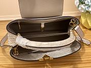 kiltife Louis Vuitton Capucines Monogram Flower bag -31.5x 20x11 cm - 2