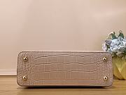 kiltife Louis Vuitton Capucines mini Monogram Flower bag N48866 - 31.5x20x11 cm - 5