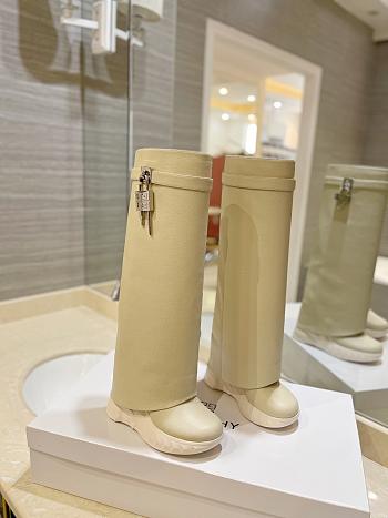 kitlife GIVENCHY Shark Lock Leather Knee-high Boots In Beige - 000