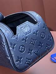 kitlife Louis Vuitton dopp kit toilet pouch blue bag - 28 x 15 x 16.5 cm - 5