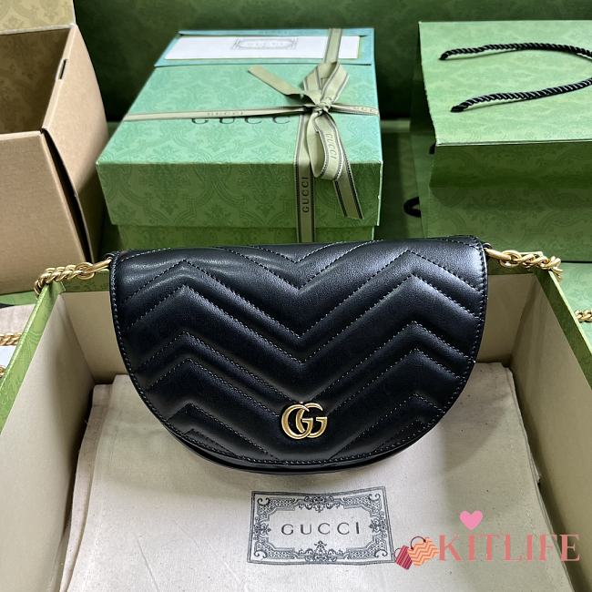 GUCCI Marmont Matelasse Leather Shoulder Bag In Black - 20x 14.5x 4cm - 1