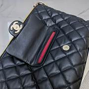 Chanel Hobo Bag Black - 22.5 x 29.5 x 10 cm - 6