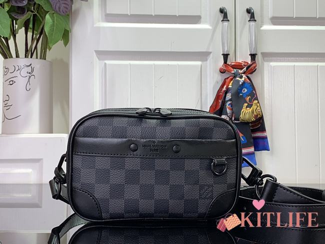 kitlife Louis Vuitton Neo Alpha Monogram Eclipse bag - 11.0 x 18.5 x 6.5 cm - 1