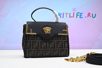 Kitlife Donatella Versace x Fendi Fendace Gold Baroque Bag - 25 x 15 x 22 cm