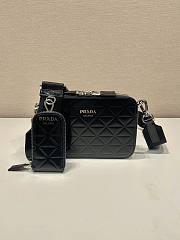 kitlife Prada Brique brushed leather bag with triangle motif - 19 x12x 5cm - 1