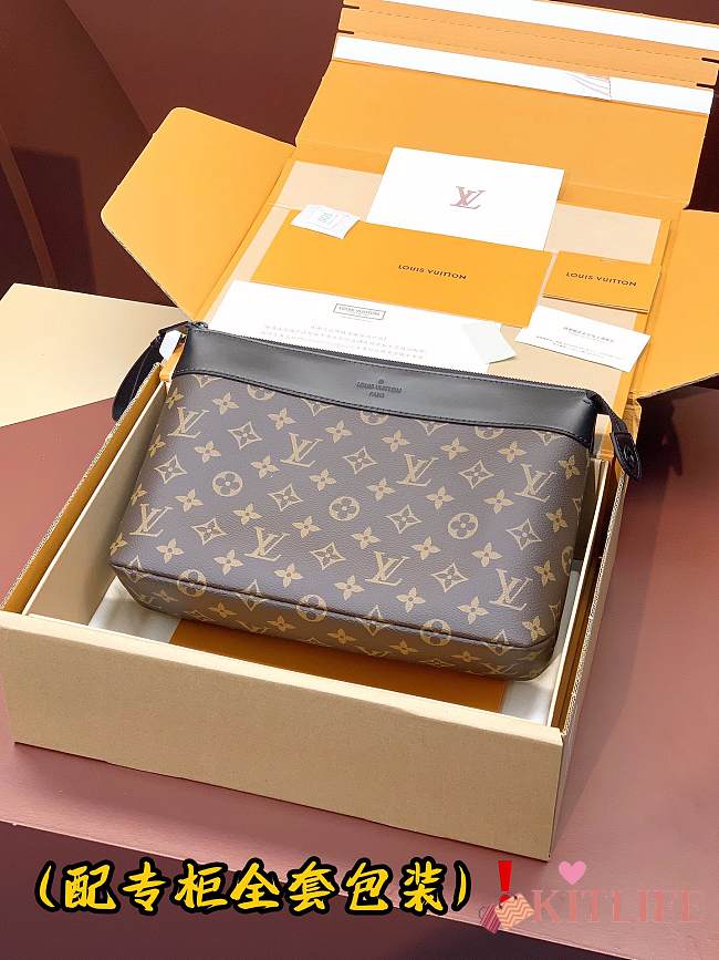 Kitlife louis vuitton Pochette Voyage Souple bag Brown- 32x21x8 cm - 1