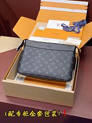 Kitlife louis vuitton Pochette Voyage Souple bag Size 32x21x8 cm - 1