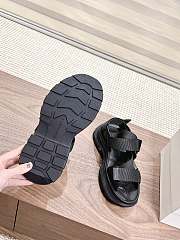 kitlife ALEXANDER MCQUEEN Black Tread Sandals - 6