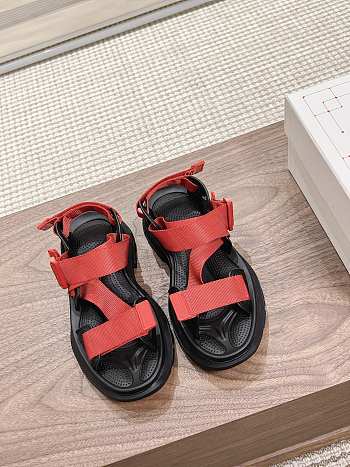 kitlife ALEXANDER MCQUEEN Red Tread Sandals