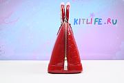 Forubags Louis Vuitton Alma BB Monogram Vernis Leather Cerise Red – M91771 - 25 x 19 x 11 cm - 3