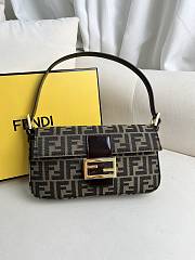 kitlife Fendi Pre-Owned Baguette Zucca shoulder bag - 26x15x4cm - 1