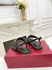 Valentino Garavani Black VLogo Signature Flat Sandals - 000 - 5