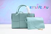 Kitlife BOTTEGA VENETA Blue Mini Arco Tote - 25x16x8 cm - 1