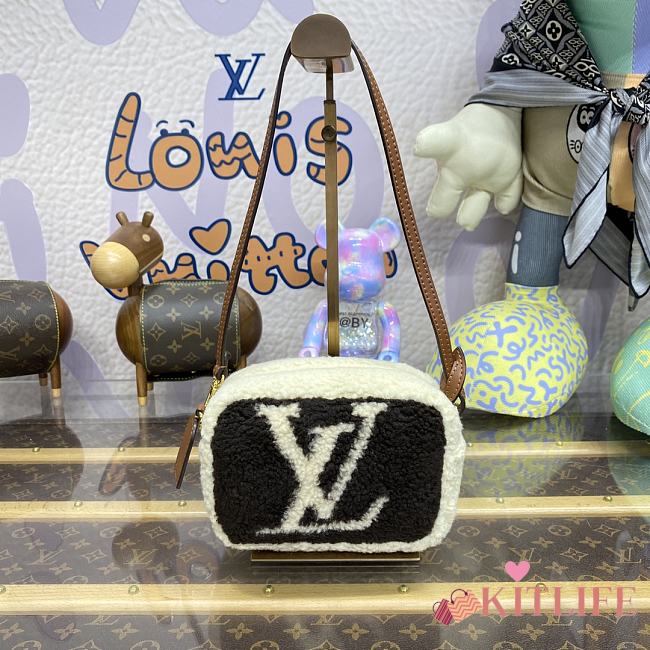 Kitlife Louis Vuitton Limited Edition Teddy bag - M68599 - 16.5x8x11 cm - 1