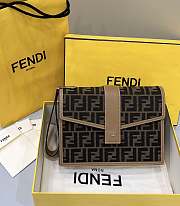 Kitlife FENDI Fabric Clutch In Beige brown bag - 26x9x19cm - 1