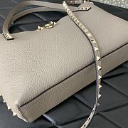 Kitlife VALENTINO GARAVANI gray Rockstud Small Leather Tote Bag - 28x20x8 cm - 5