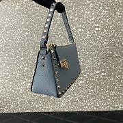 Kitlife Valentino Garavani Rockstud Leather Shoulder Bag blue - 19x13x7cm - 3