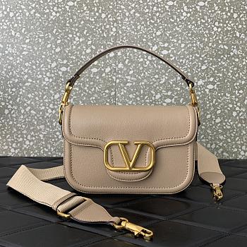 Kitlife Valentino Garavani Alltime shoulder bag- 23.5x18x8cm