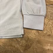 Kitlife burberry sweater - 20 - 2
