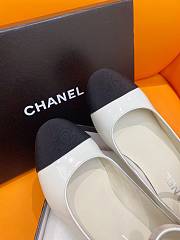 Kitlife Chanel Block Heel Pumps  white - 3