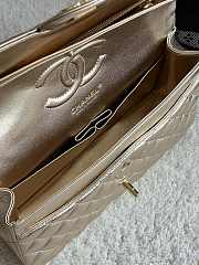 Chanel Gold Flap Bag Lambskin - 25 cm - 2