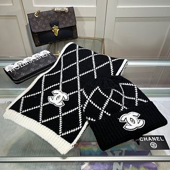 Chanel Knit Hat & Scarf Set black 01