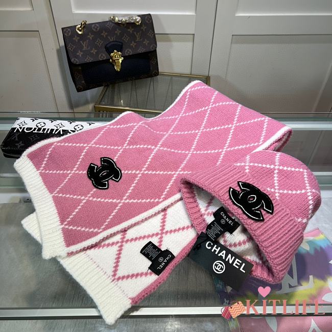 Chanel Knit Hat & Scarf Set pink 01 - 1