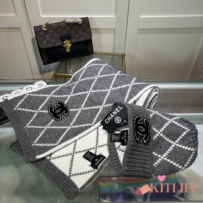 Chanel Knit Hat & Scarf Set Gray 01 - 1