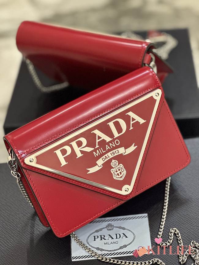 kitlife Prada Women's Red Logo-plaque Shoulder Bag red - 17x9.5x3.5 cm - 1