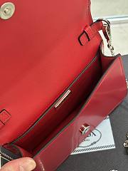kitlife Prada Women's Red Logo-plaque Shoulder Bag red - 17x9.5x3.5 cm - 5