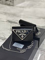 kitlife Prada Women's Red Logo-plaque Shoulder Bag black - 17x9.5x3.5 cm - 5