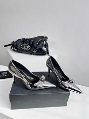 kitlife Vescare la medusa patent leather pumps silver 5cm - 2
