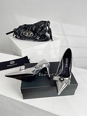 kitlife Vescare la medusa patent leather pumps silver 5cm - 4