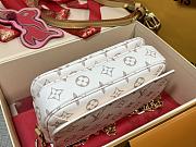 kitlife Louis Vuitton Pochette Métis East West S-lock bag - 21.5x13.5x6 cm - 2