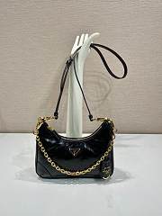 kitlife Prada Re-Edition 2002 leather bag black - 23x17x6.5 cm - 1