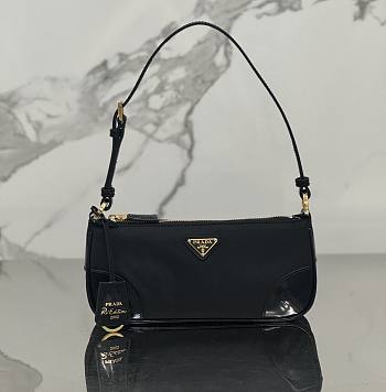 kitlife prada Re-Edition 2002 Re-Nylon and brushed leather shoulder bag - 23.5x10x5 cm