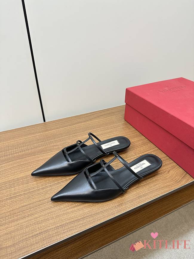 kitlife VALENTINO GARAVANI sandals black  - 1